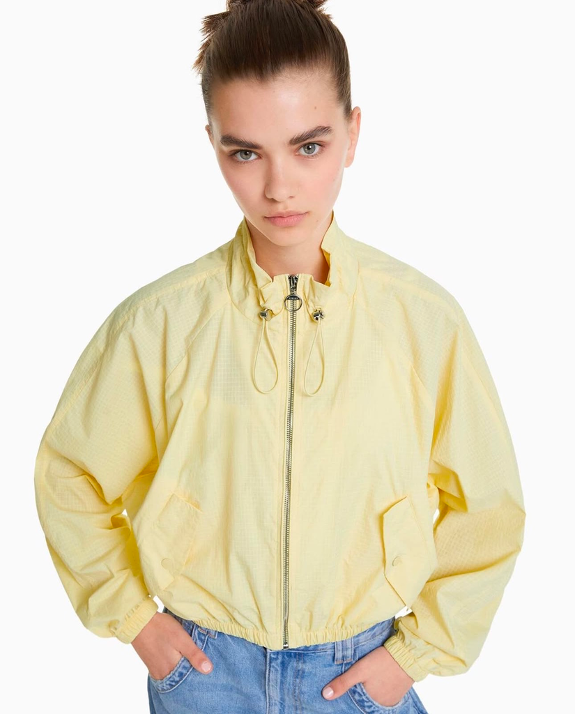 Cazadora cropped nylon