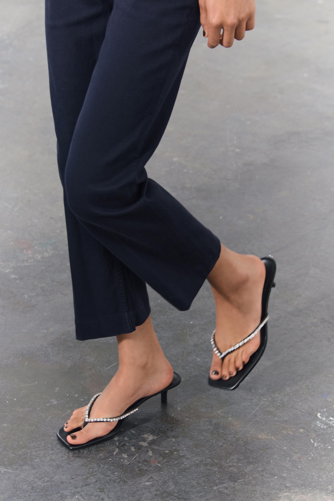 Sandalias Adorno Brillo Kitten (37)
